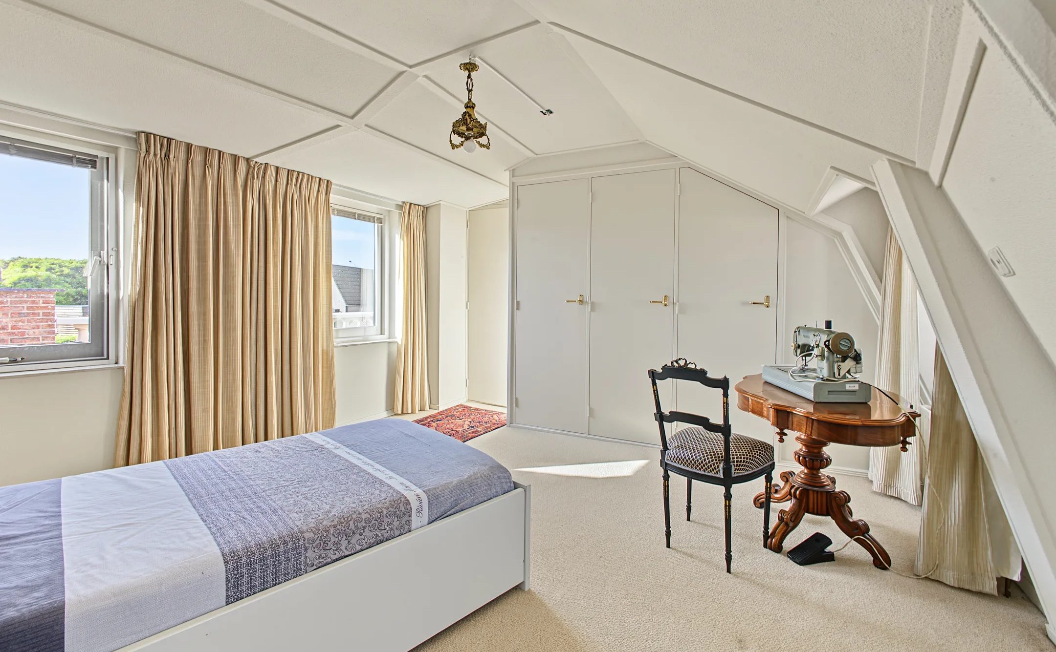 Een van de twee slaapkamers.