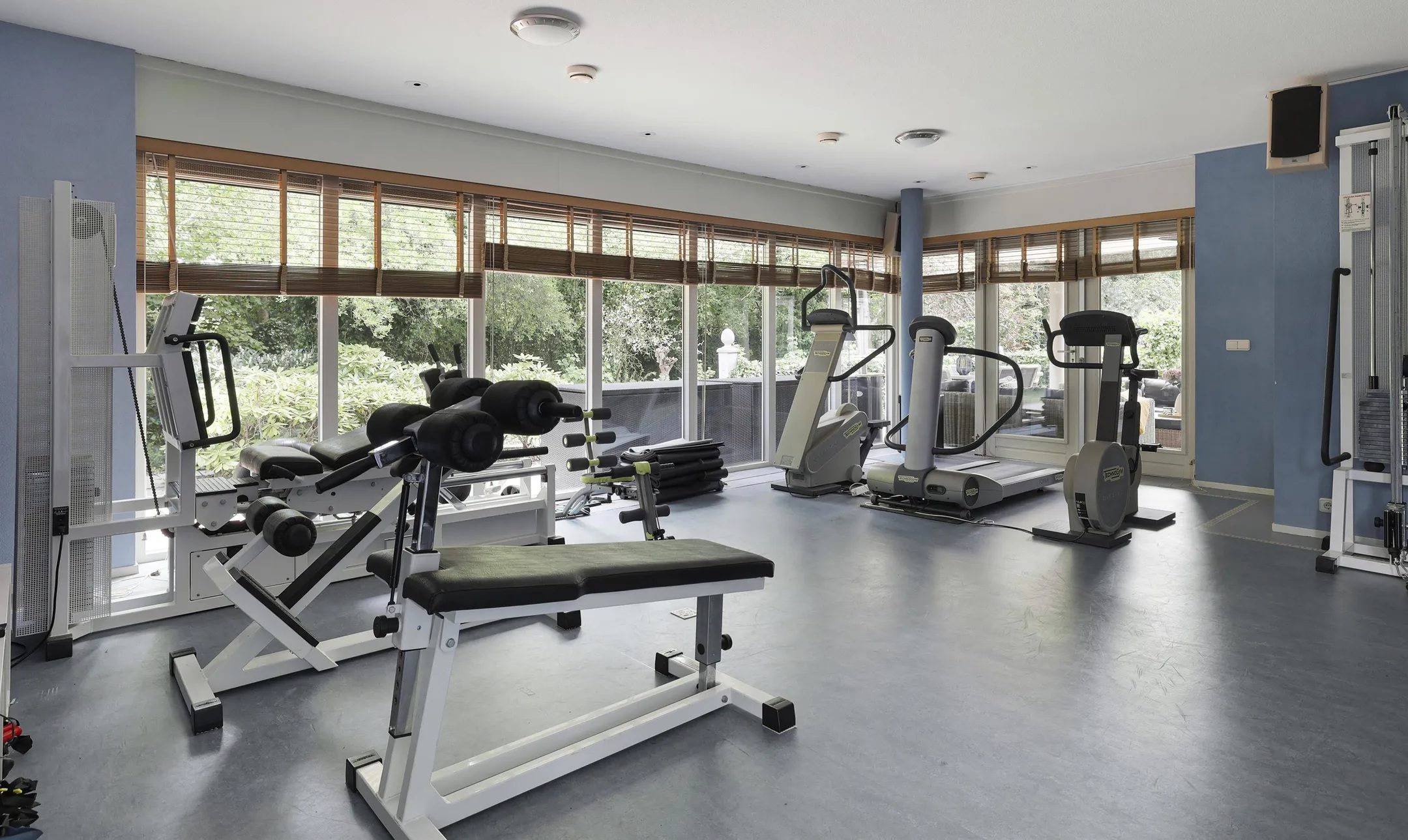 De enorme gym.