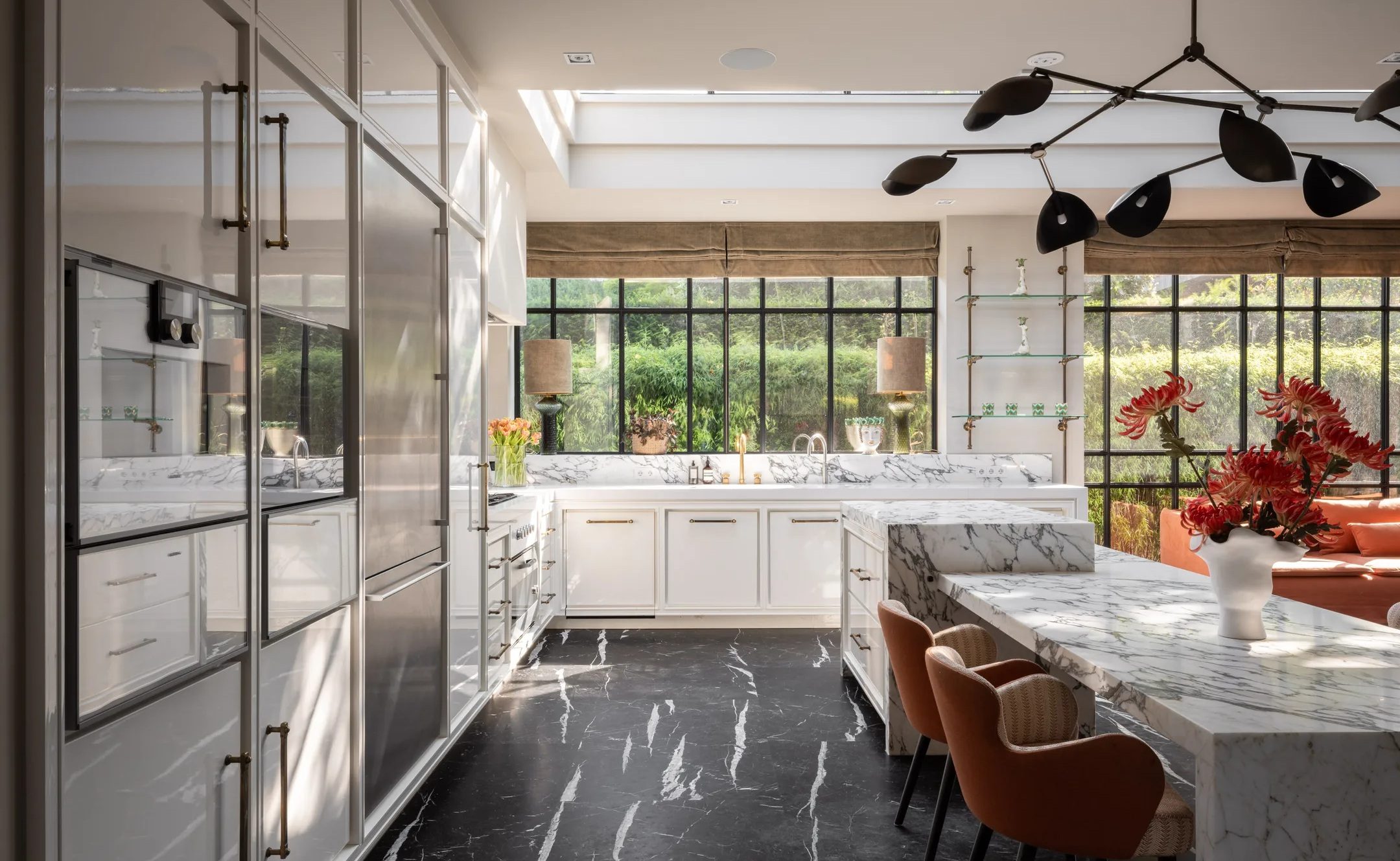 De keuken van de in Amsterdam gevestigde villa.