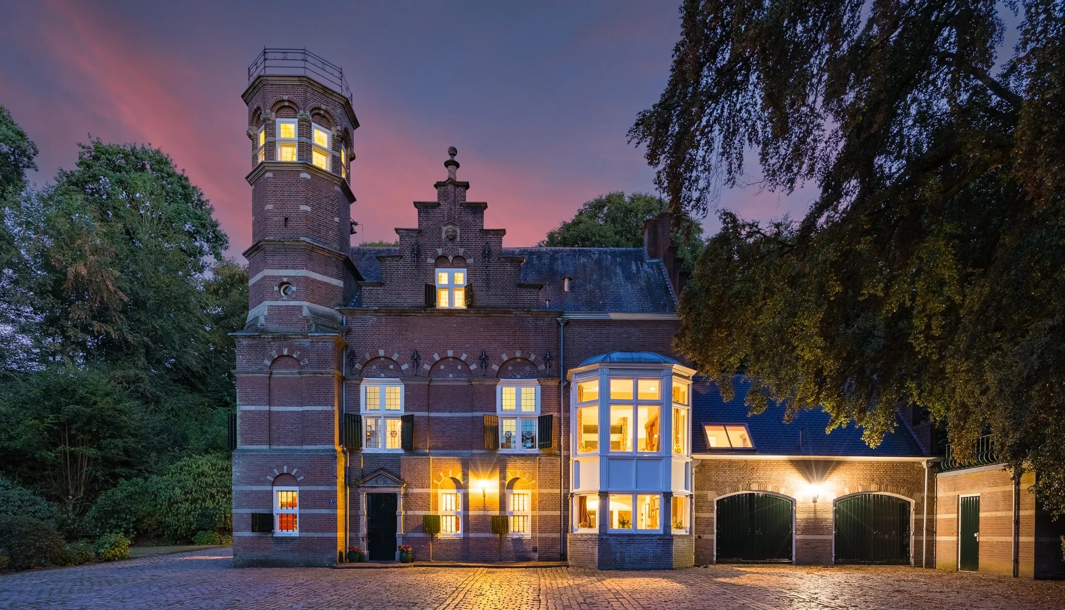 Het exterieur van de woning.