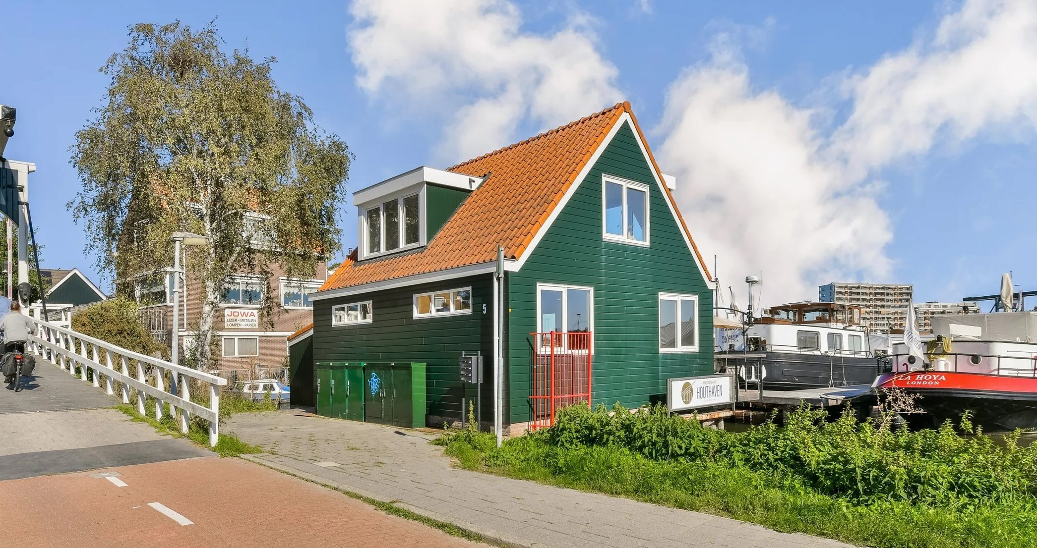 De in Zaandam gevestigde woning.