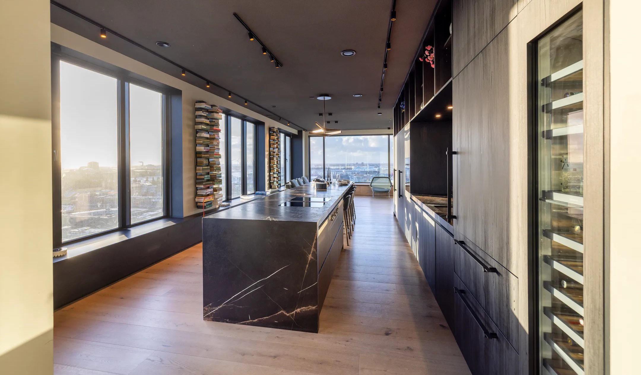 De keuken van het Pontsteiger-penthouse.