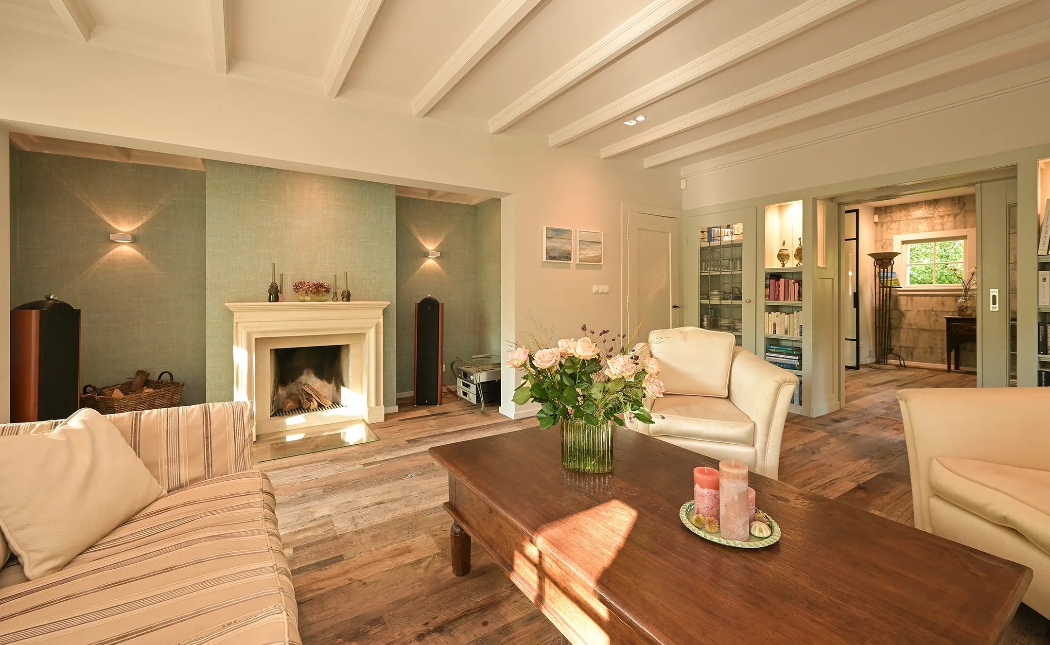 De living van Villa Ymkerhoeve.