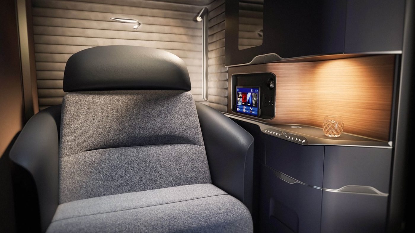 De nieuwe stoelen in de First Class.