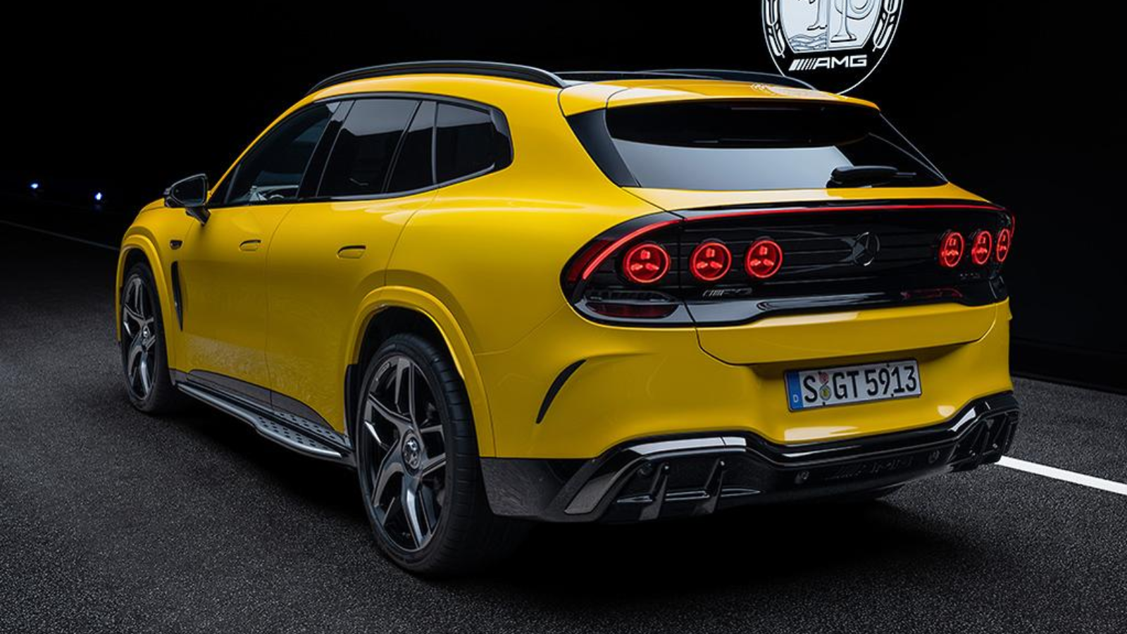 De buitenzijde van de Mercedes-AMG SUV.
