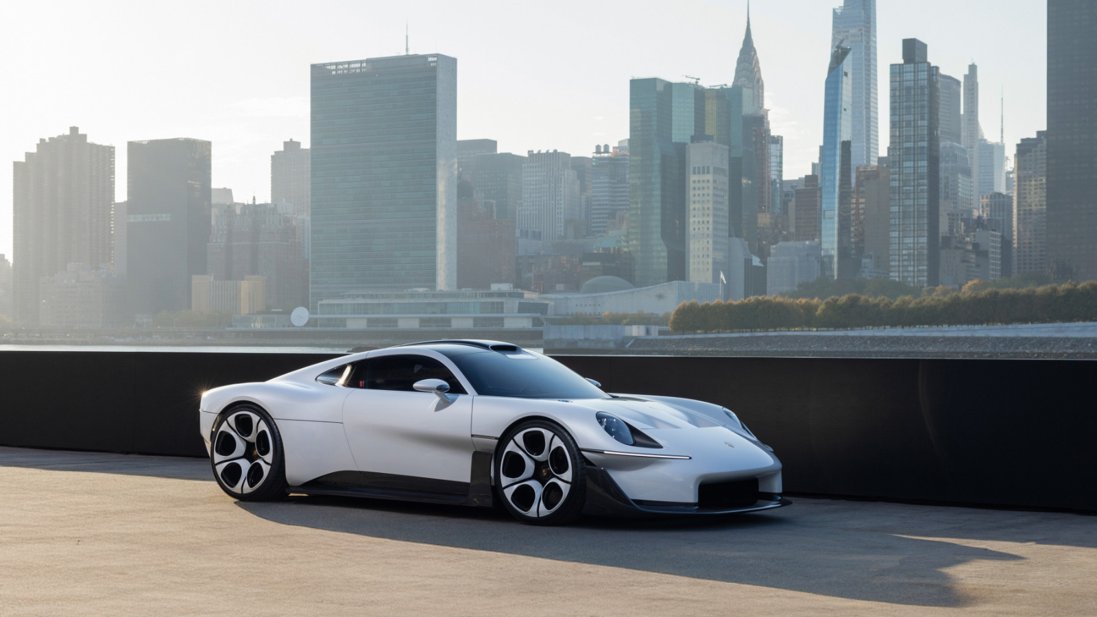 Porsche Mission S