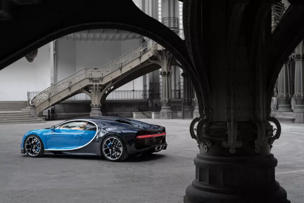 Bugatti Chiron snelheid 20