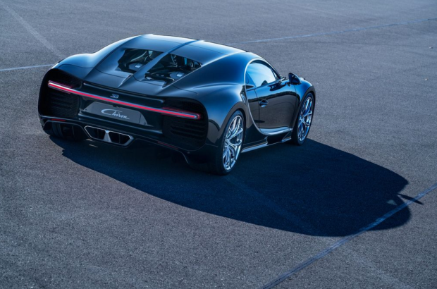 Bugatti Chiron snelheid 23