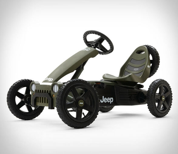 Jeep-Pedal GoKart-skelter-vierwieler-kinderen-spelen-buiten-MAN MAN