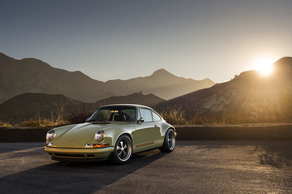 groene-Porsche Singer-911-custom-auto-MAN MAN