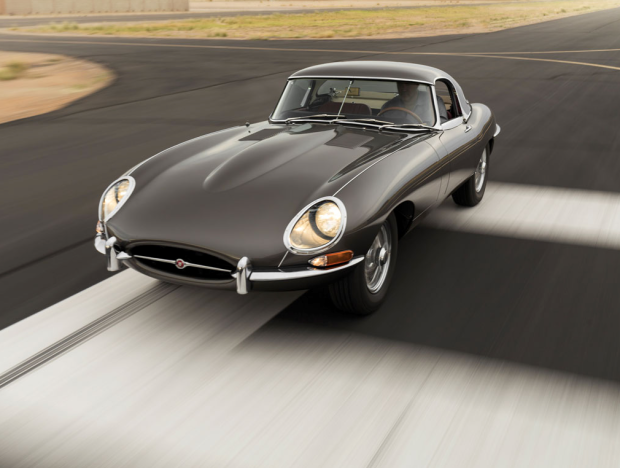 Jaguar-E-type-mooie-klassieker-auto-MAN MAN