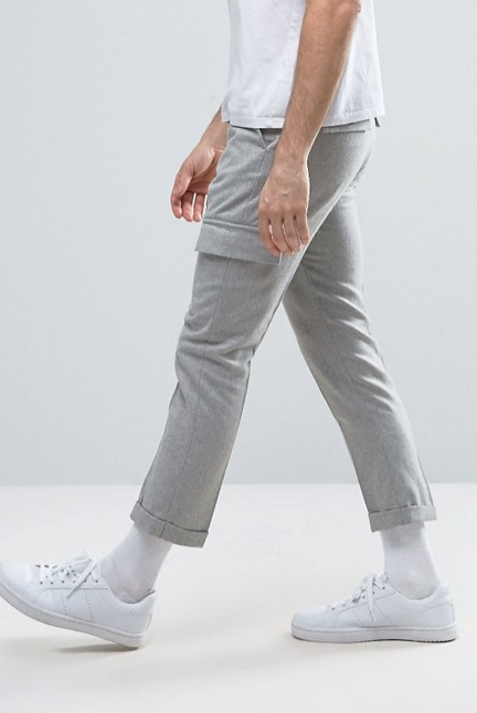 grijze cargo pants-moeilijke-kledingitems-heren-MAN MAN