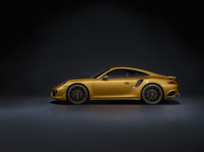 porsche-911-turbo-s-exclusive-series-man man