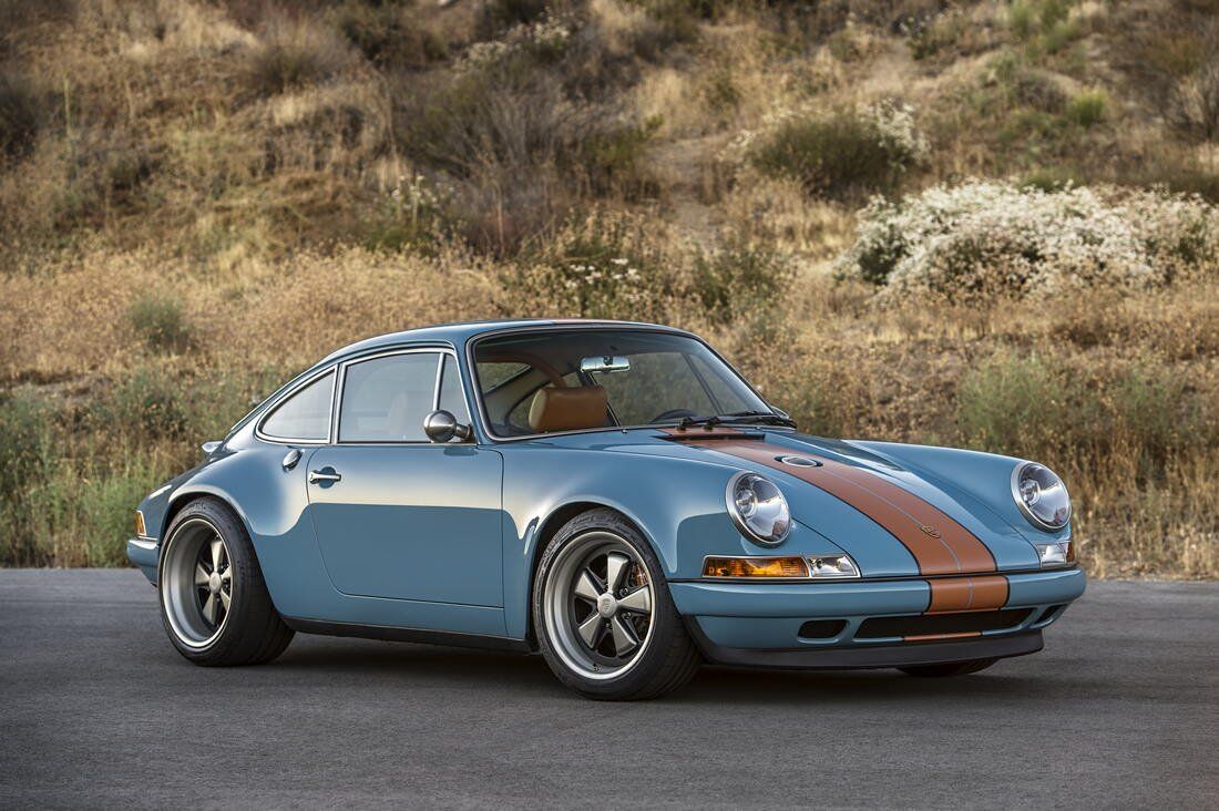 Singer vehicle design Porsche 911 Phoenix MAN-MAN 3