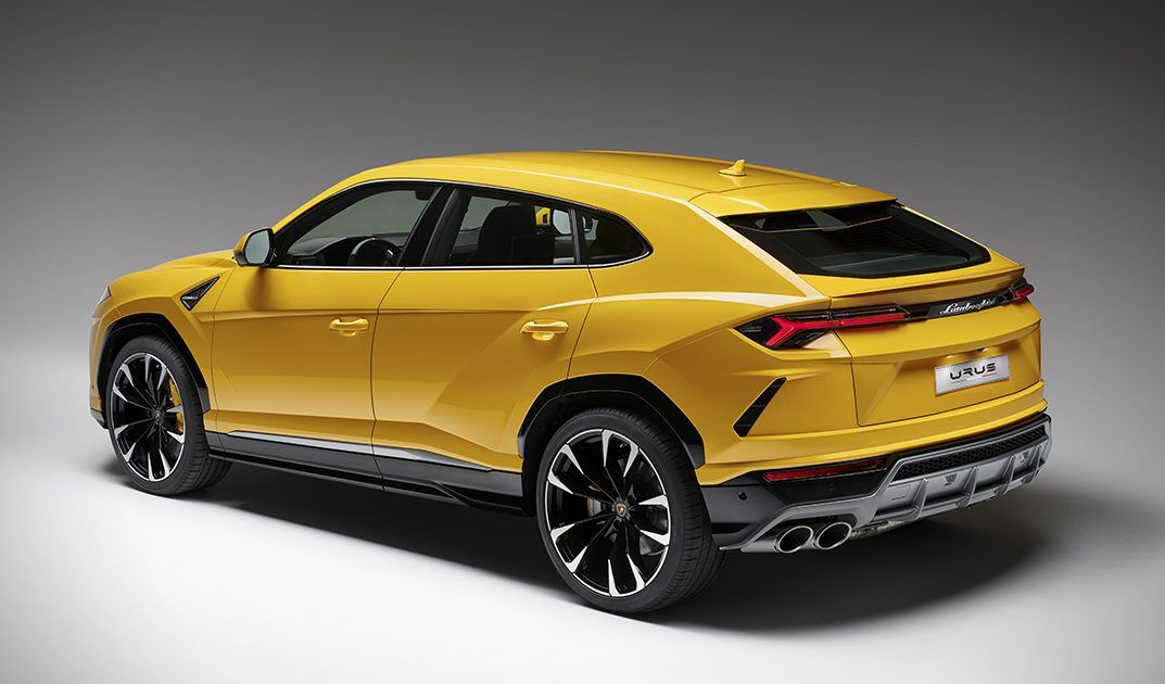 lamborghini urus MAN MAN 02