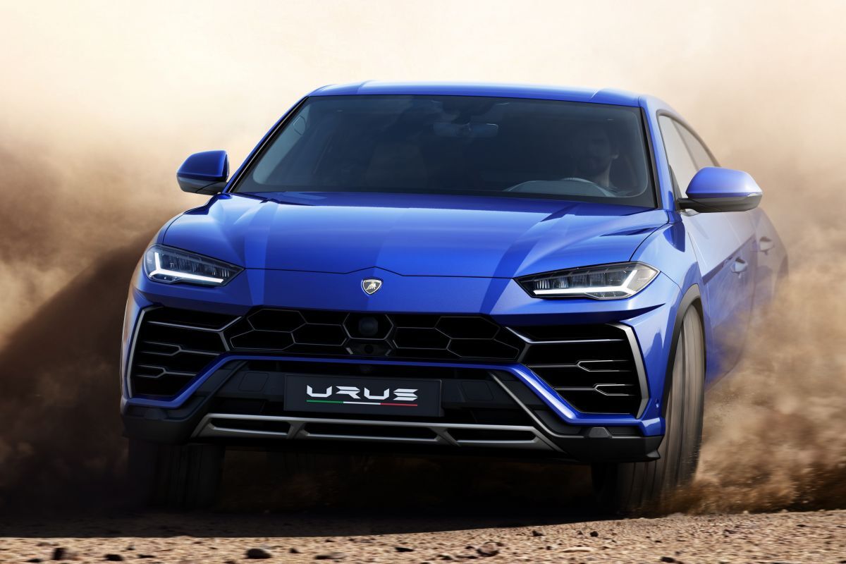 lamborghini urus MAN MAN 10