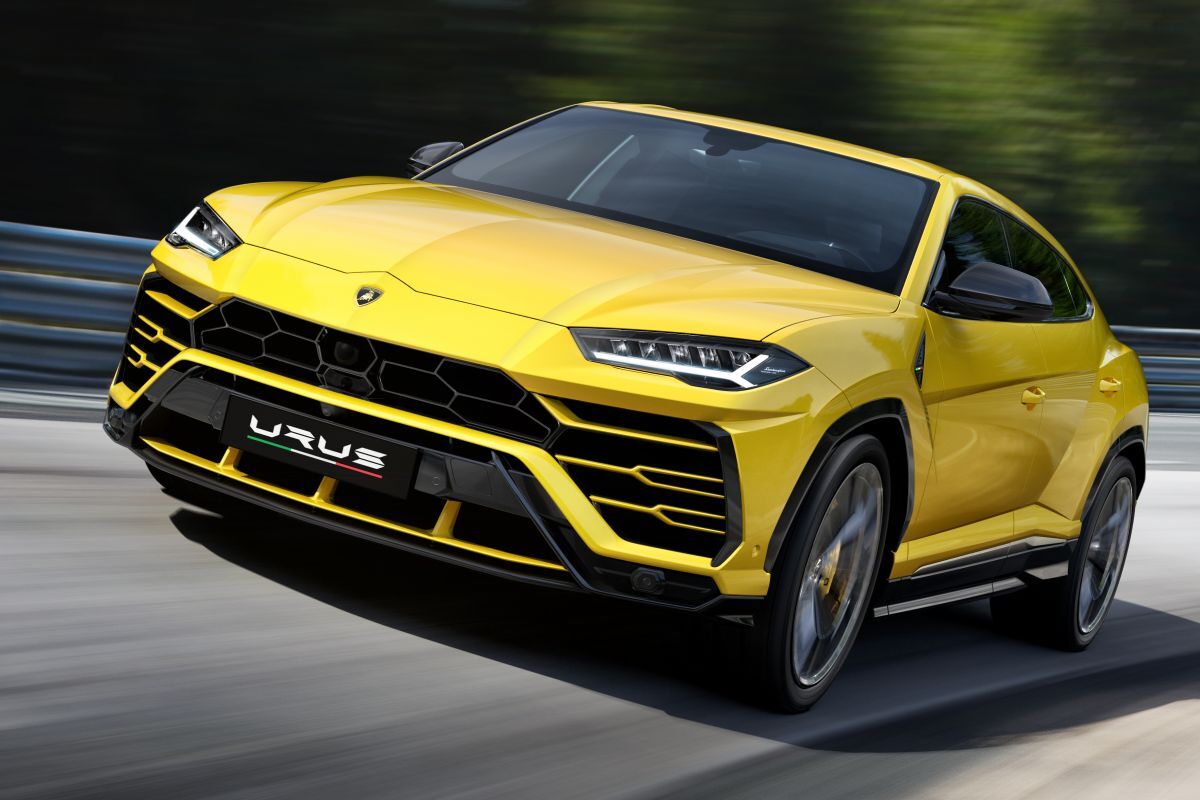 lamborghini urus MAN MAN 12