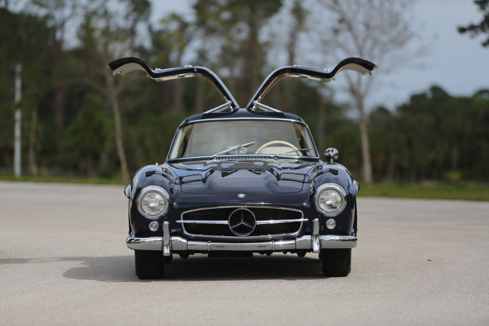 Mercedes Gullwing MAN MAN 4