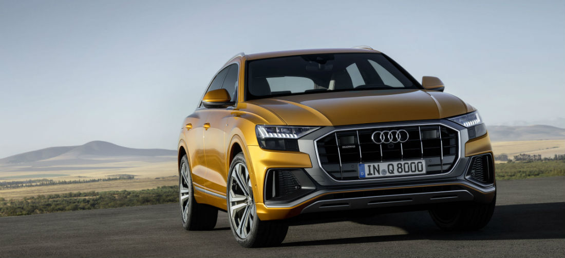 audi Q8 man man