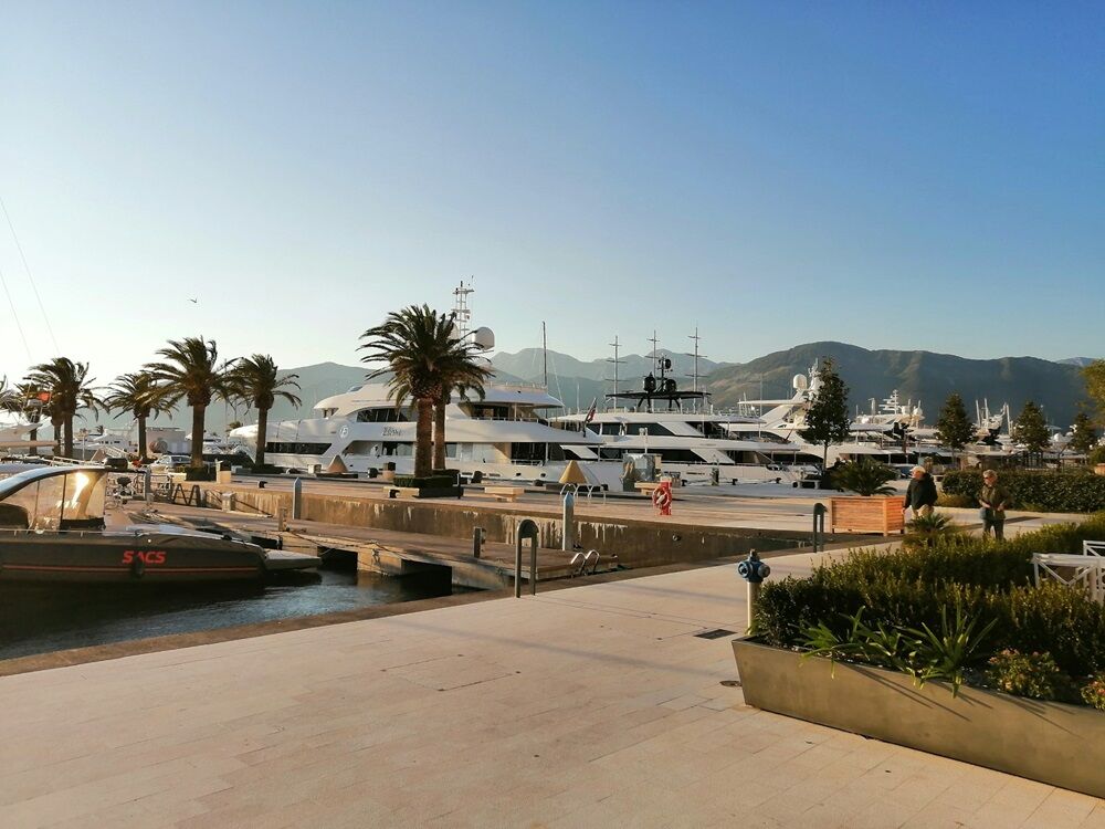 haven met luxe boten tivat