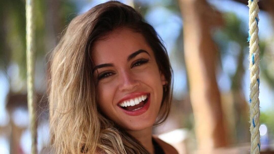 Hoe maak je een vrouw aan het lachen?