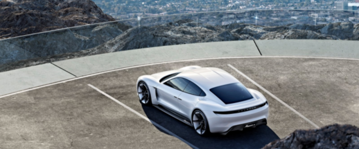 Porsche’s Mission E gaat de competitie aan met Tesla