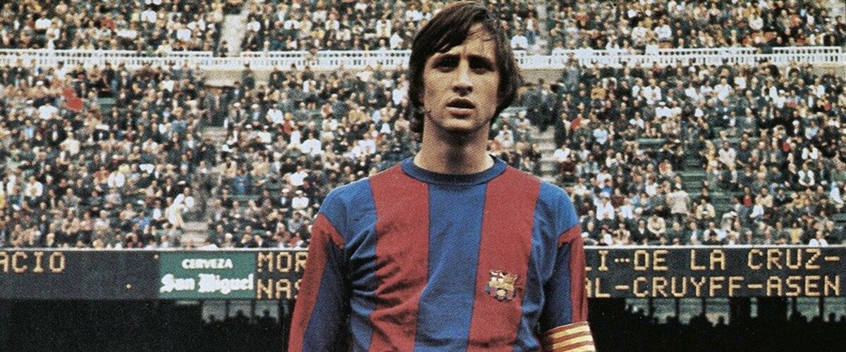 “Zolang jij de bal hebt, kenne zij niet scoren” – legendarische Cruijff-quotes