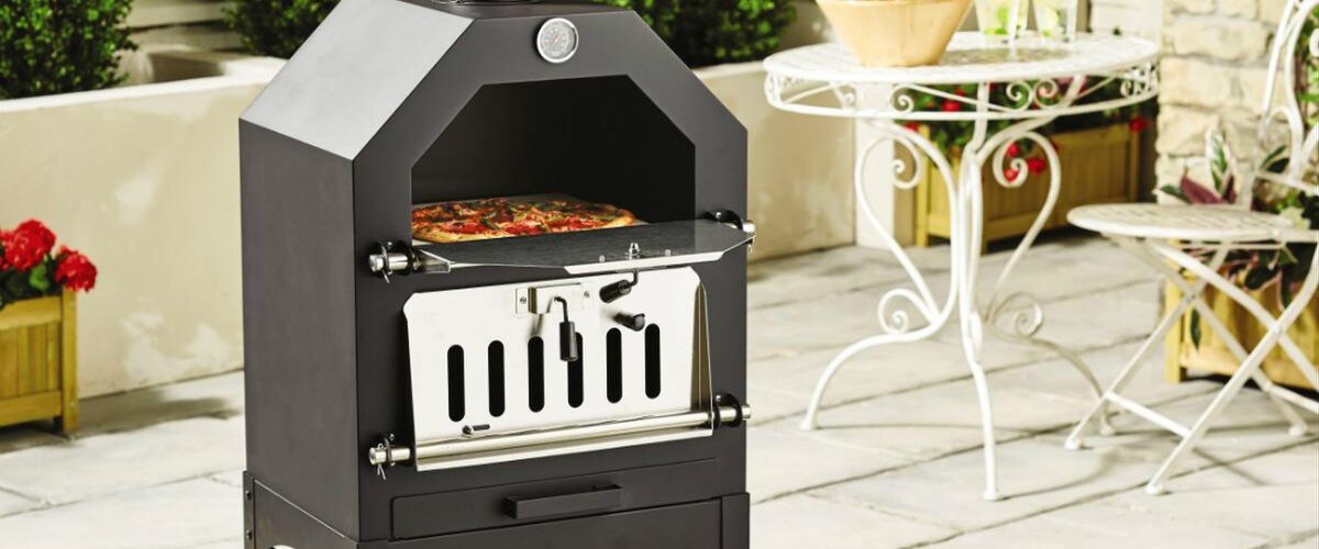 Aldi komt wederom met een must-have voor de zomer: de outdoor pizza-oven