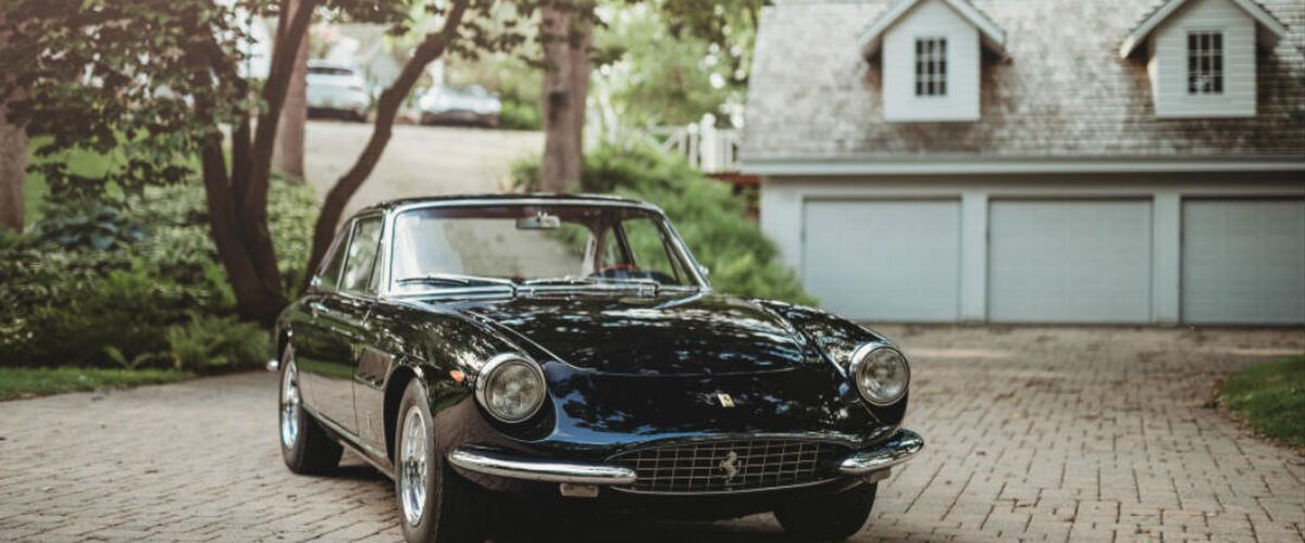 Deze Ferrari 330 GTC is pure elegantie