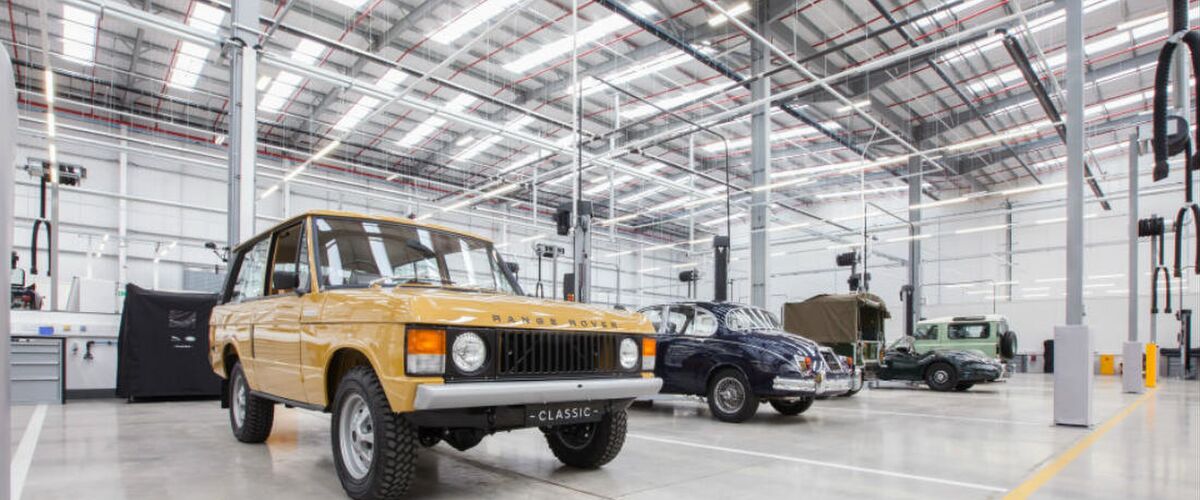 Binnen kijken bij: De Classic Works fabriek van Jaguar en Land Rover