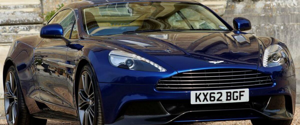 James Bond-acteur verkoopt zijn Aston Martin Vanquish Centenary