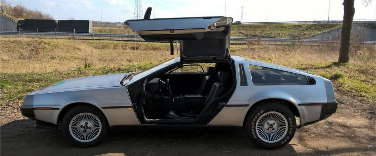 Deze iconische Delorean DMC 12 uit Back to the Future staat nu te koop