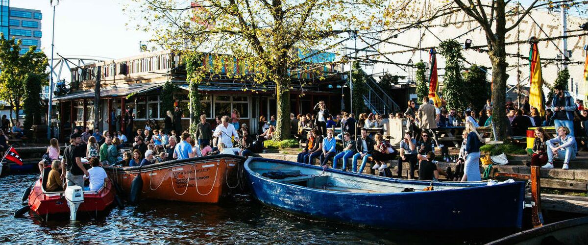 Op deze Amsterdamse terrassen breng jij jouw zonnige dagen door