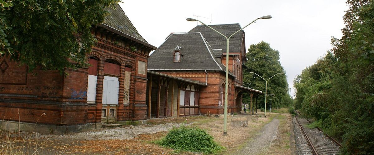 Nu te koop op Funda: voor een prikkie een heel station voor jezelf