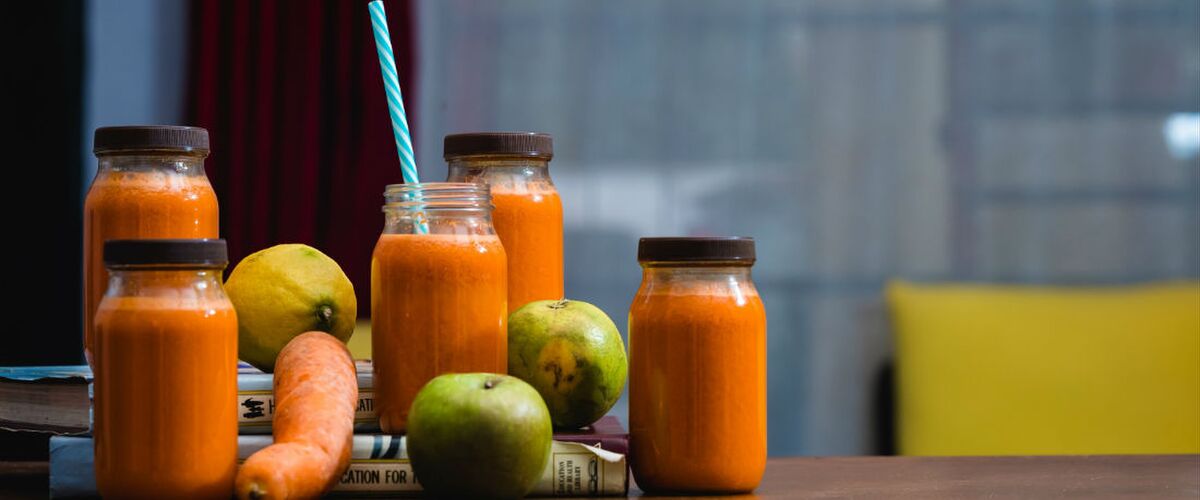 De voor- en nadelen van juicen en een sapjeskuur