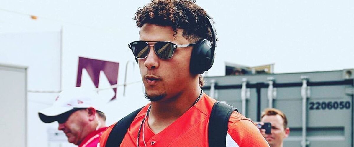 Patrick Mahomes is met een nieuw contract de best verdienende sporter ooit