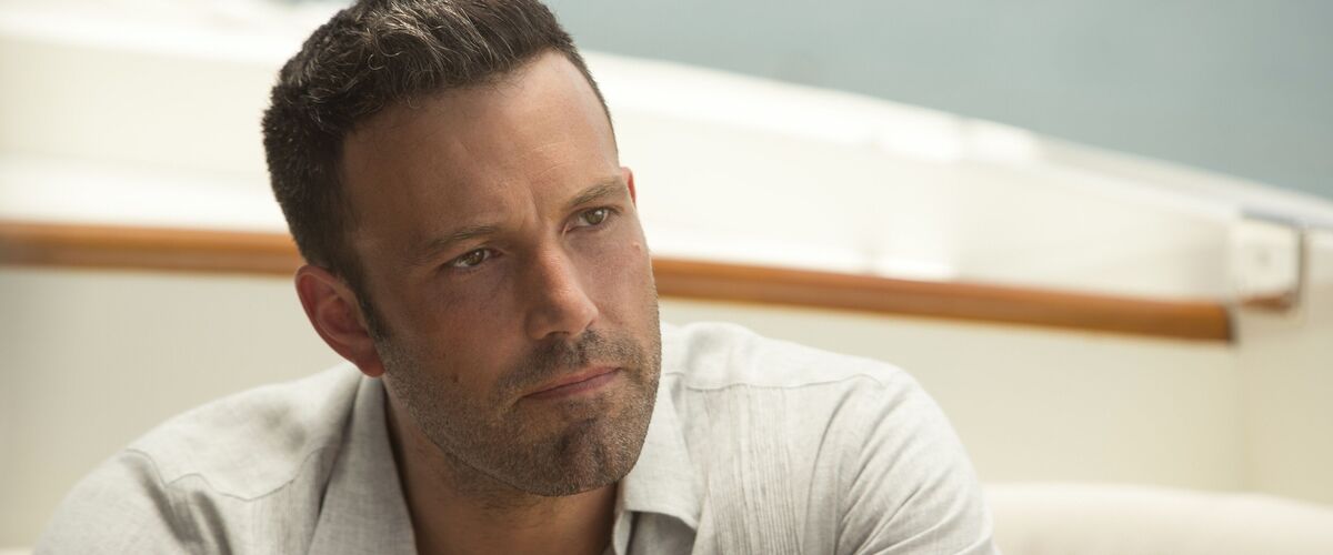 48-jarige Ben Affleck date met aanzienlijk jongere Bond Girl