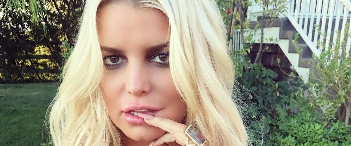 Jessica Simpson valt in korte tijd 45 kilo af en ziet er weer topfit uit op haar 40e