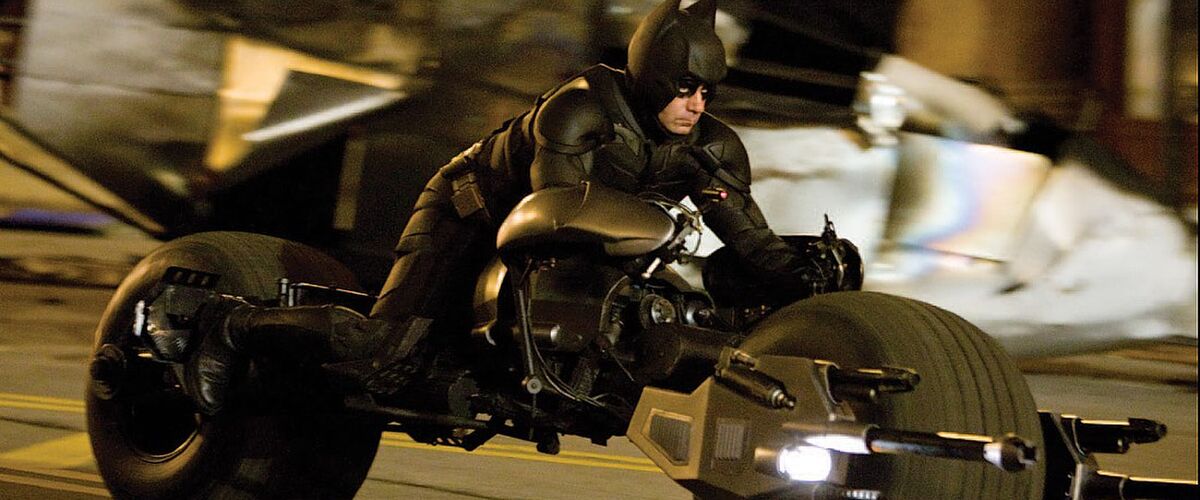 Man bouwt brute e-bike na gebaseerd op de Batpod uit ‘The Dark Knight’