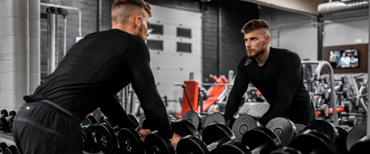 5 goede oefeningen met dumbbells voor je borst