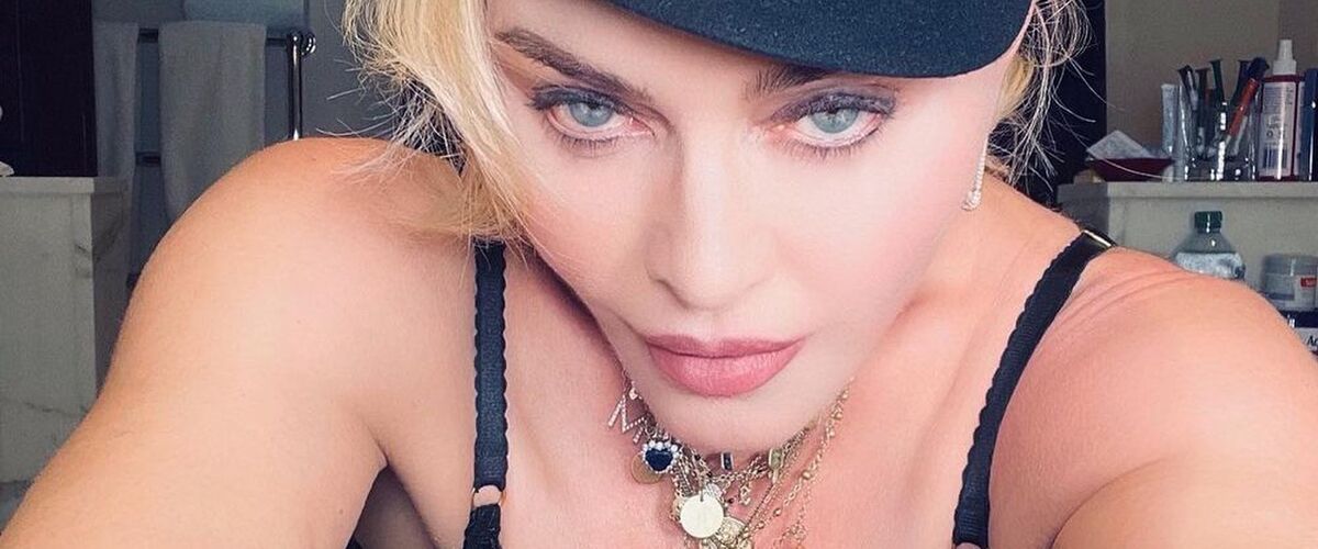 Madonna (62 jaar) shockeert Instagram volgers met héél gewaagde foto