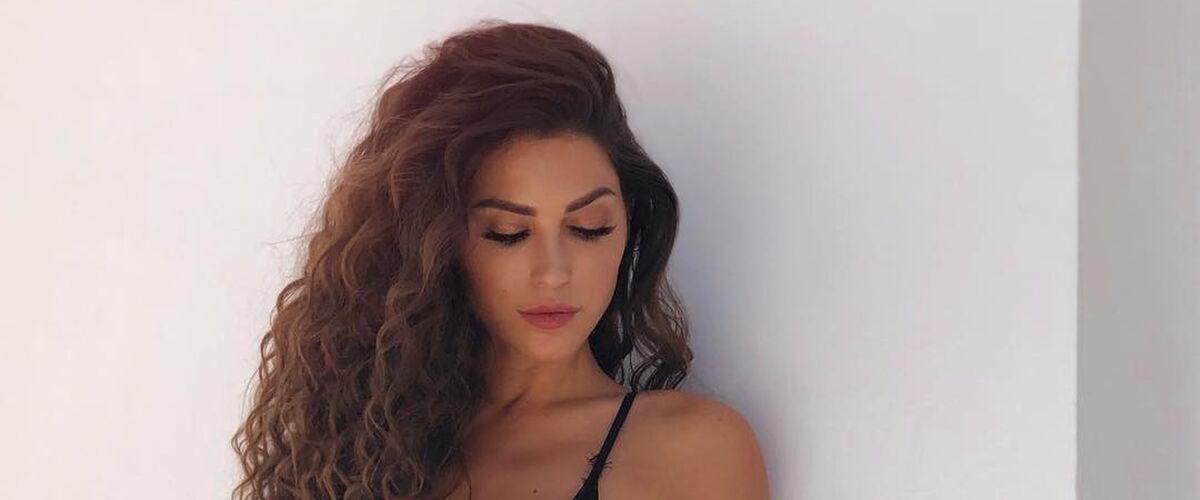 Yolanthe Cabau showt met volle trots haar afgetrainde figuur op Instagram