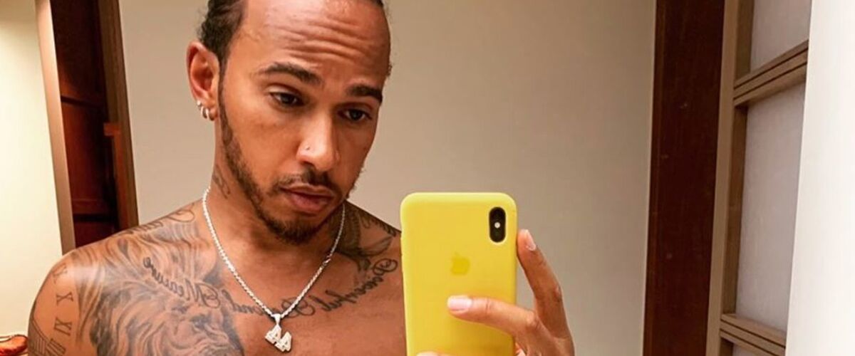 Lewis Hamilton showt op Instagram hoe mega fit hij is