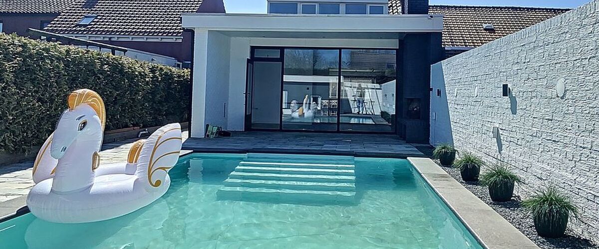 Funda vondst: deze woning in Zeeland is hét ultieme vakantiehuis in eigen land