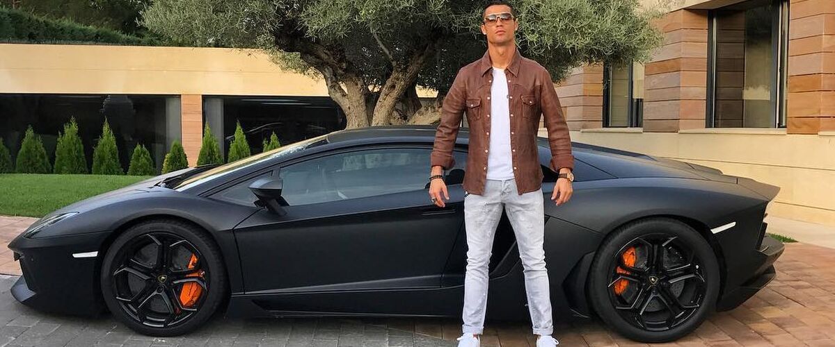 Cristiano Ronaldo heeft ’s werelds vetste autocollectie