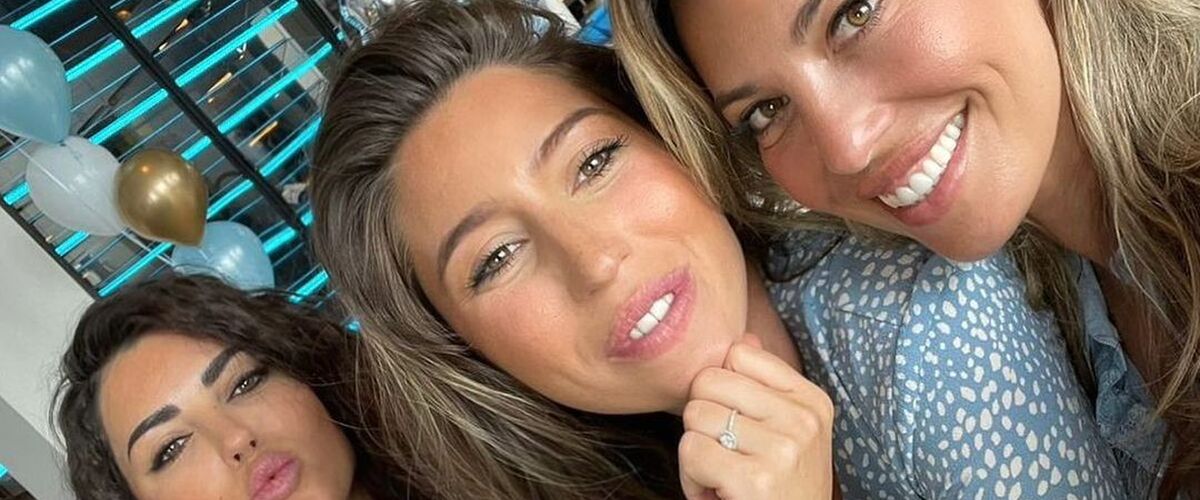 Yolanthe en Rebecca Cabau showen nieuwe strakke sportpakjes op Instagram