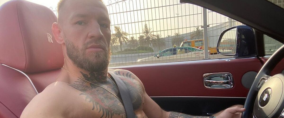 De waanzinnige verzameling auto’s van Conor McGregor