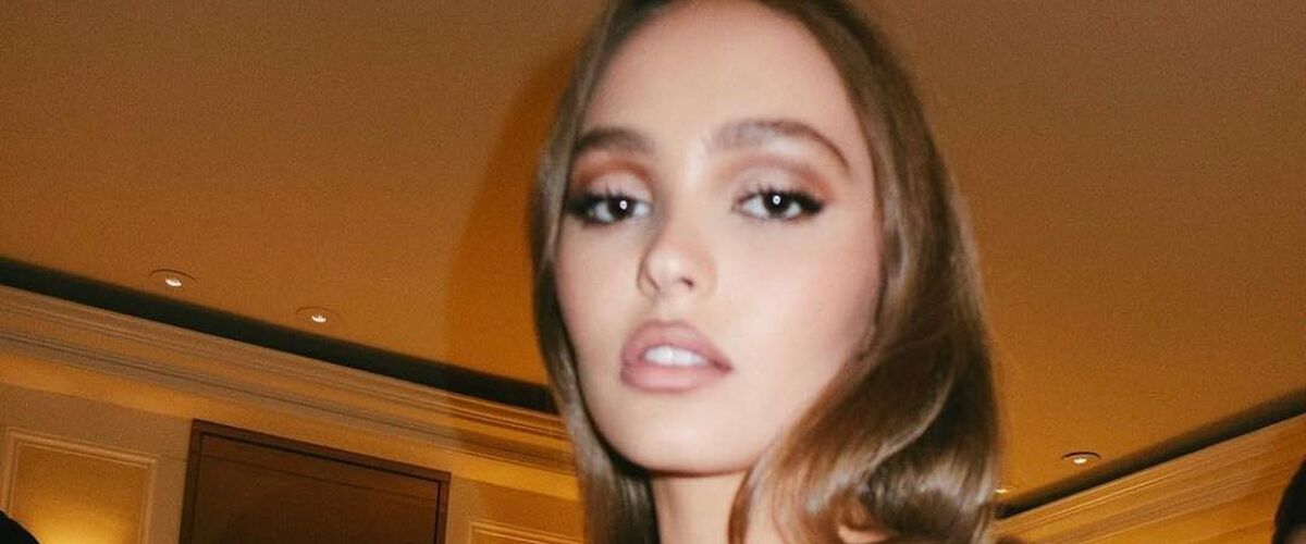 Lily-Rose Depp (dochter van Johnny Depp) zoekt de grens op met Instagram-foto’s