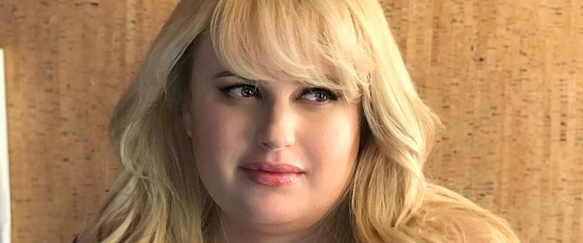 Actrice Rebel Wilson valt 30 kg af en het verschil is waanzinnig