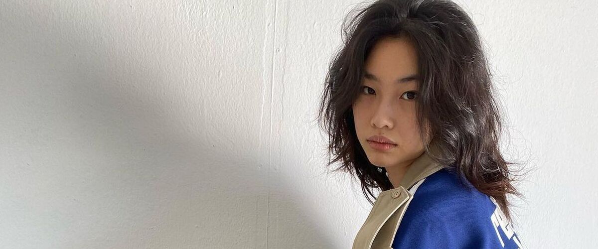 Squid Game-acrice HoYeon Jung is ook populair model en een hit op Instagram